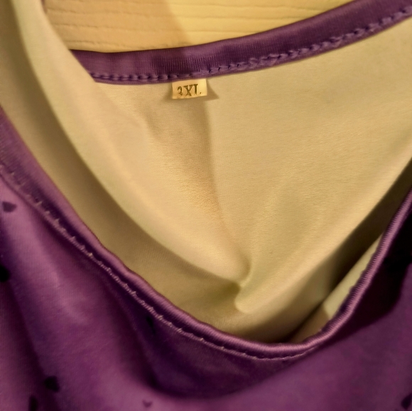 Tunic - Picture 2 of 3